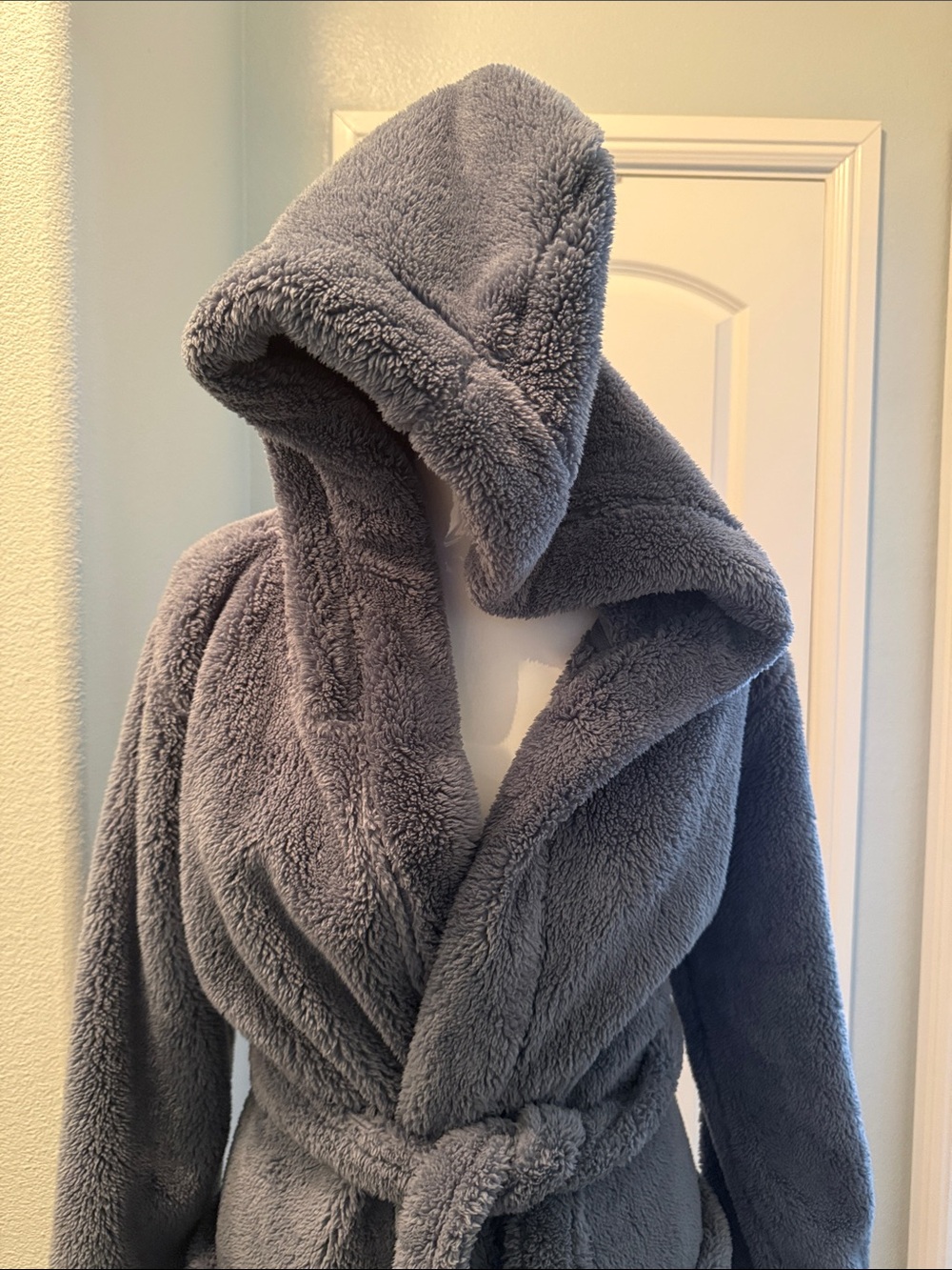 UGG Plush Hooded Robe in Charcoal Gray - Picture 3 of 7
